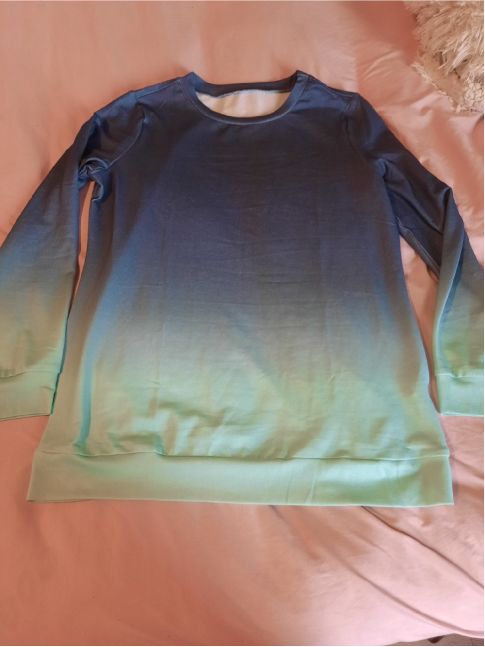 Women's Unbranded Blue Green Ombre Crewneck Sweatshirt L